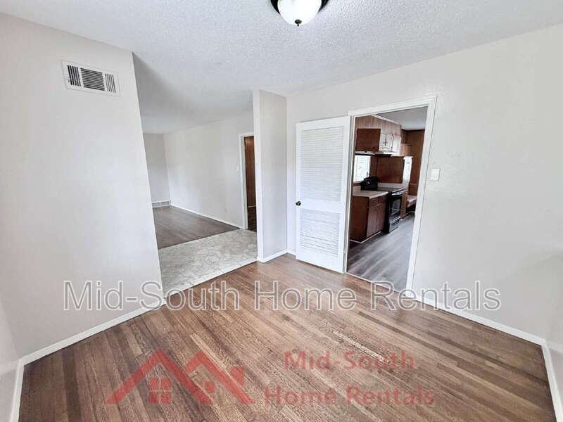 3856 Warrington Cv - Photo 6 of 30
