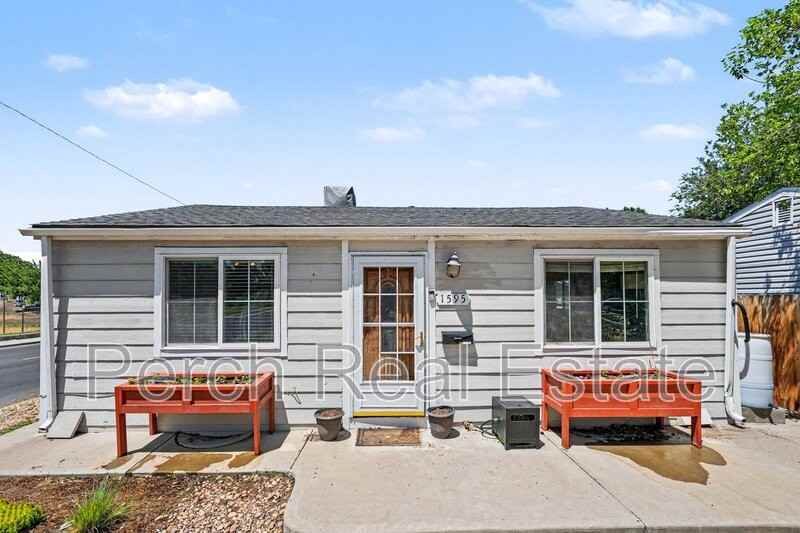 1595 W Maple Ave