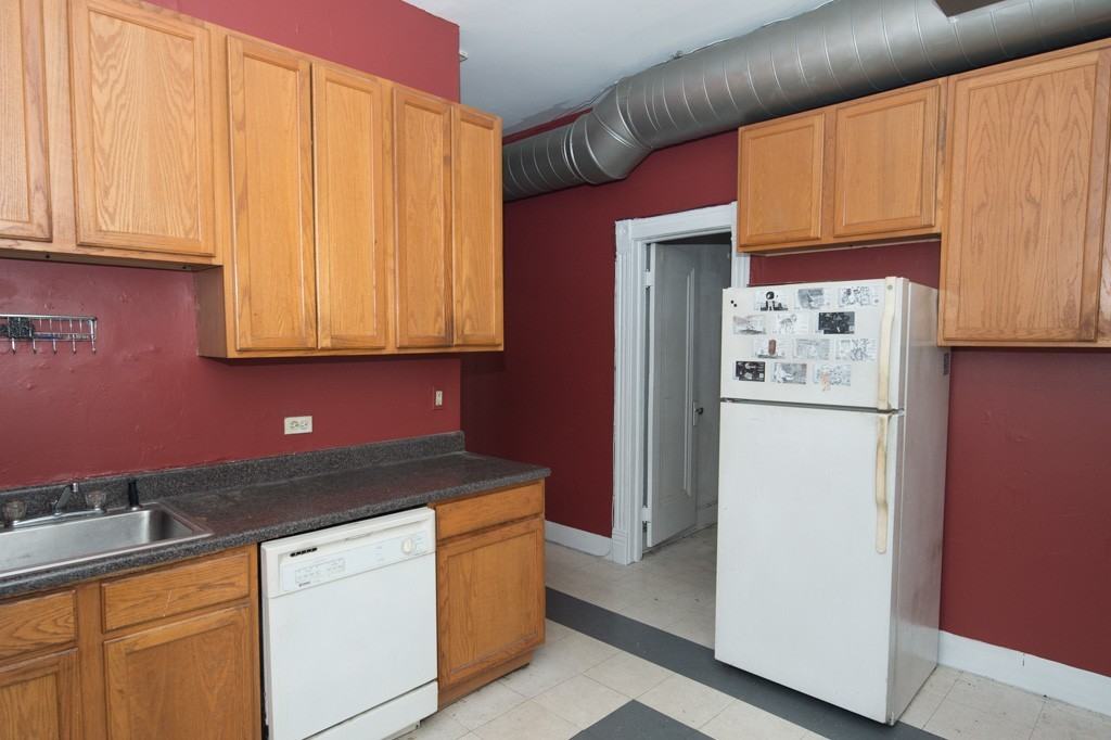 1058 N Rockwell St #2F - Photo 4 of 20