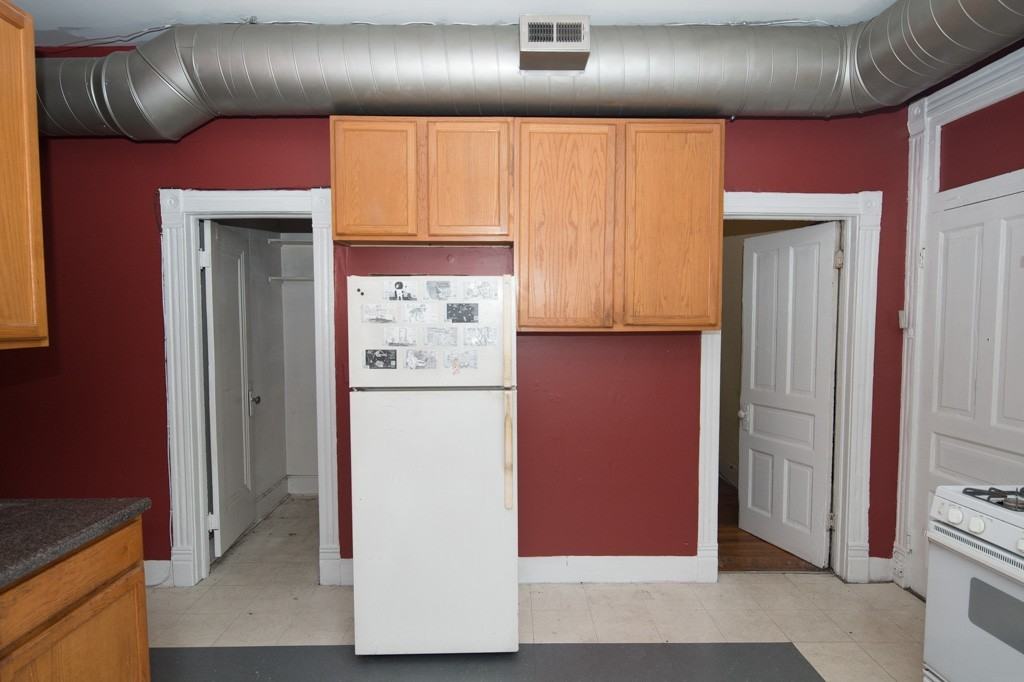 1058 N Rockwell St #2F - Photo 5 of 20