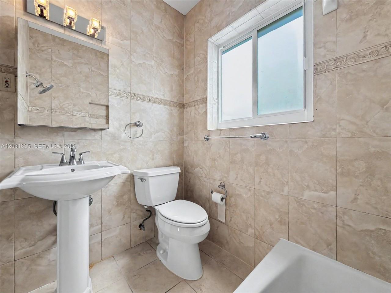 1140 Wren Avenue - Photo 4 of 17
