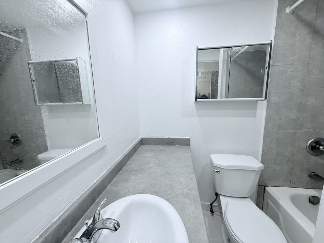 2121 Wall St - Photo 7 of 7
