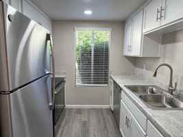 featured image of 400 W Gettysburg Ave