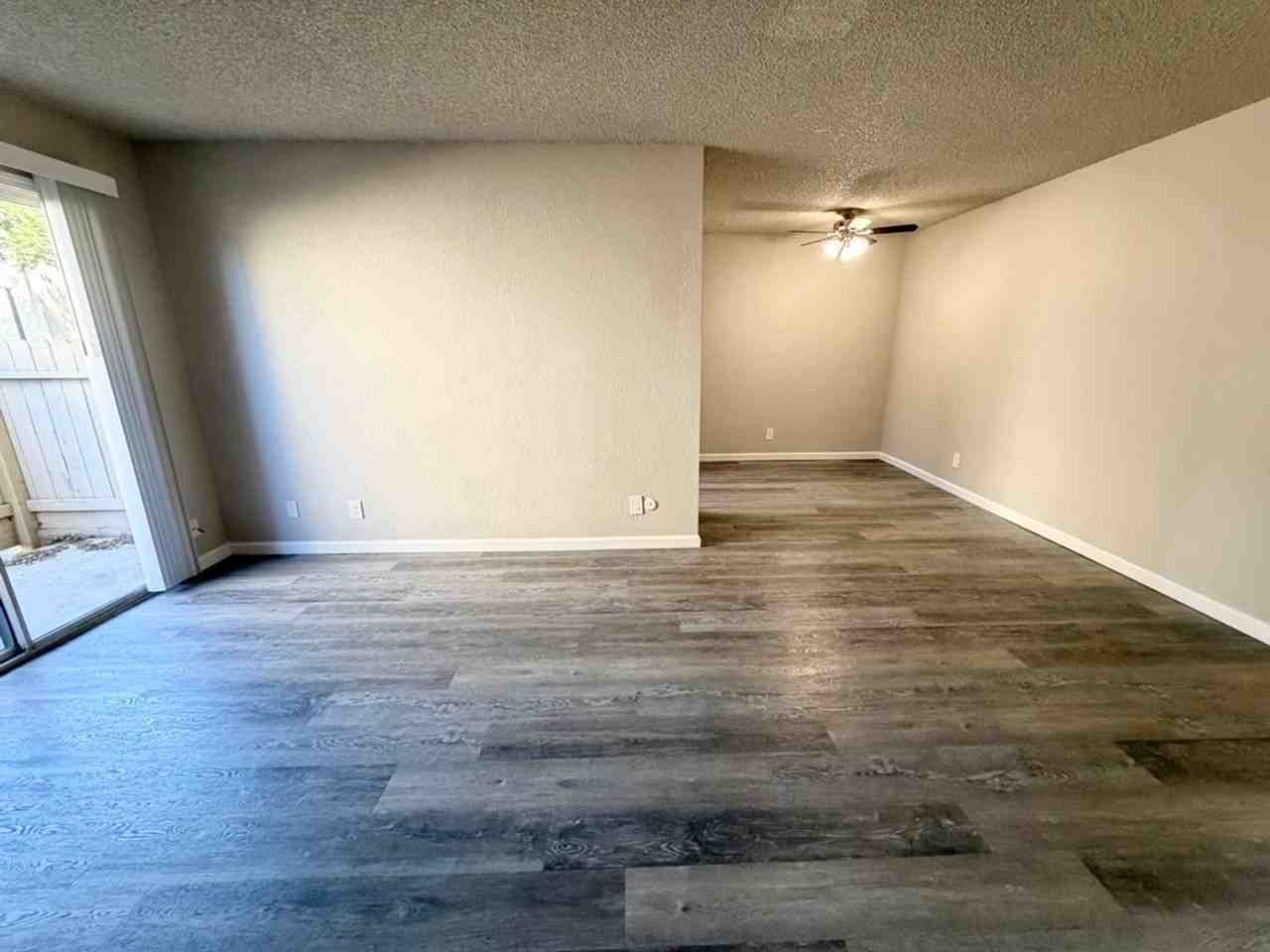 Merit Manor Apartments - Photo 2 of 7