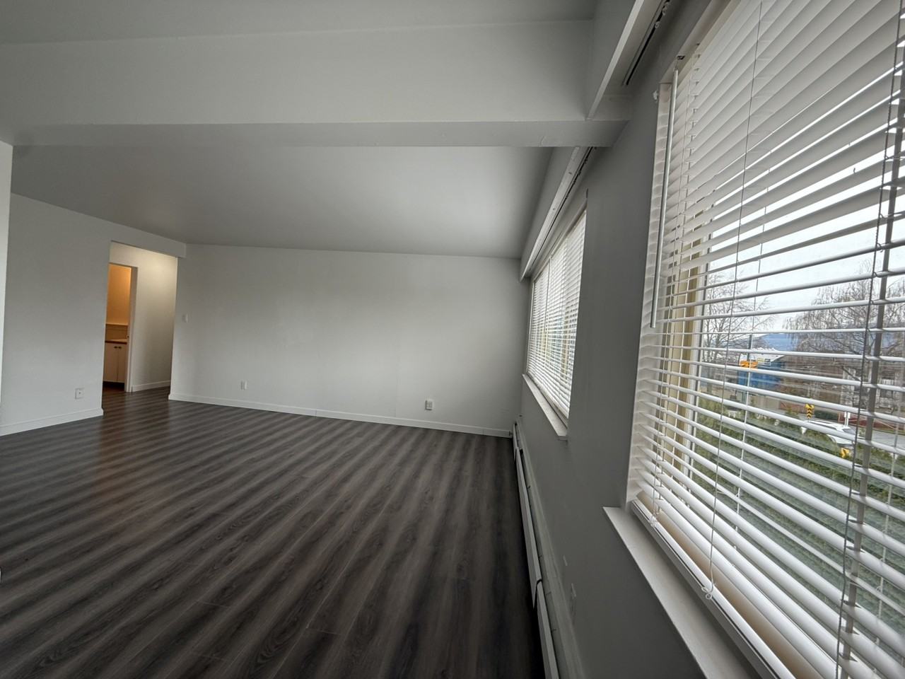 330 N Nanaimo St - Photo 3 of 7