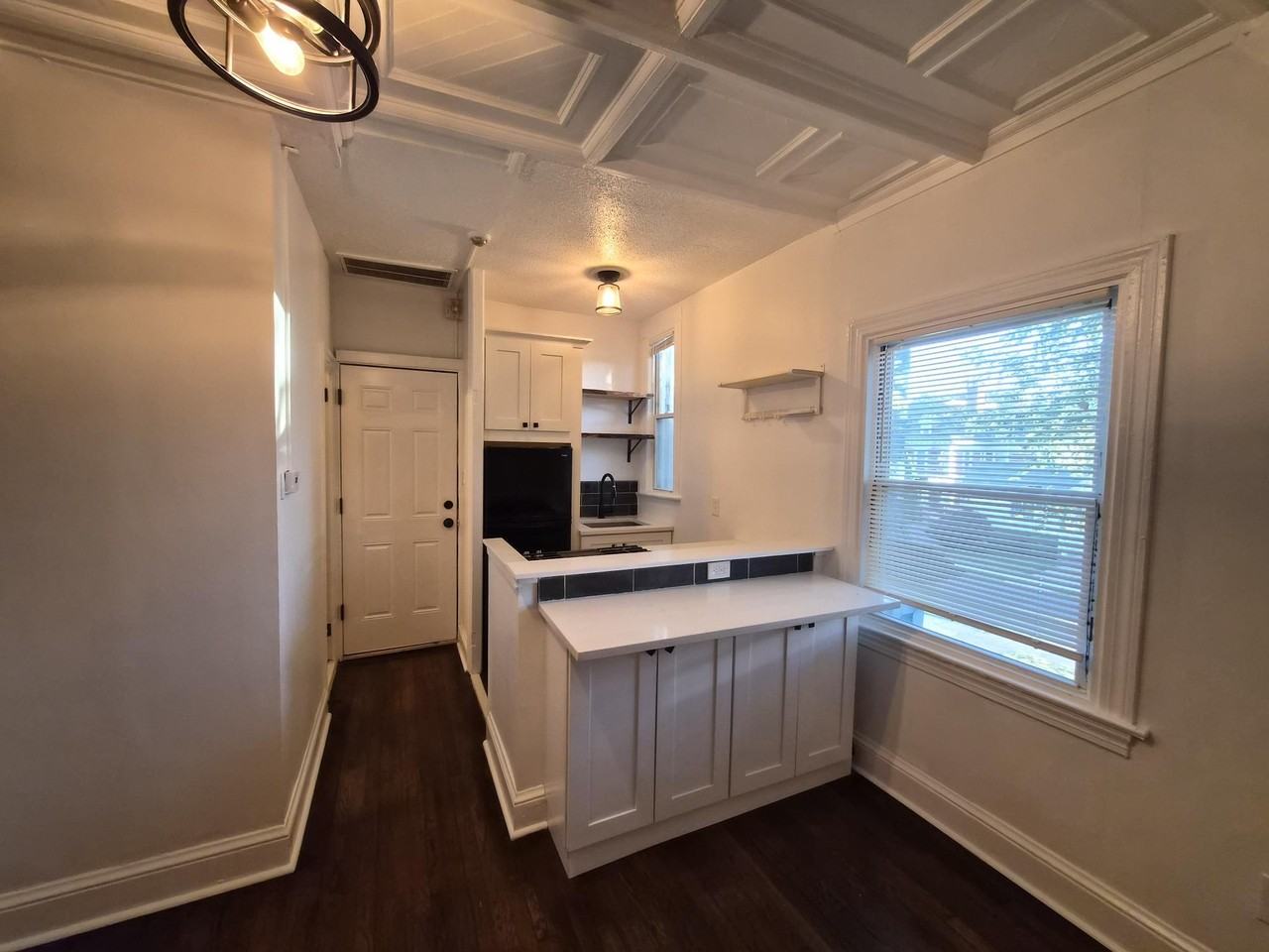 36 Bellevue Ave - Photo 6 of 7