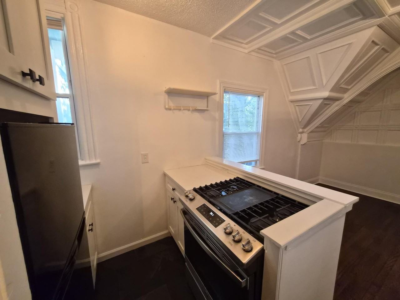 36 Bellevue Ave - Photo 7 of 7