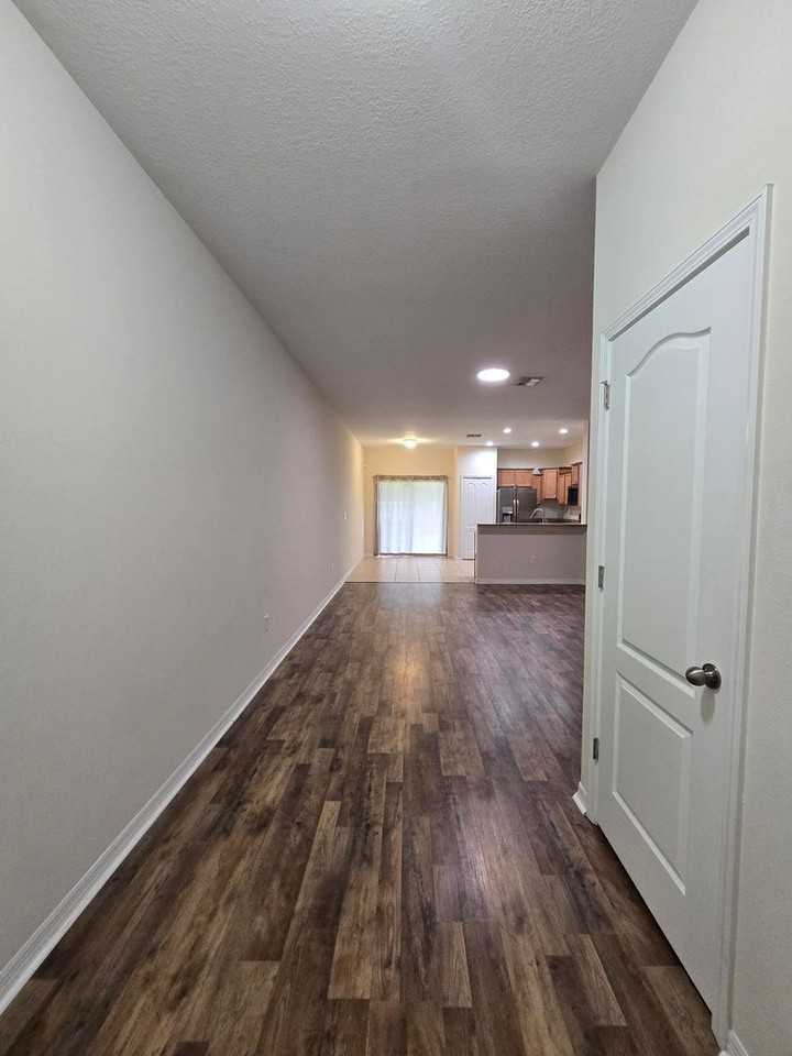 20403 Berrywood Ln - Photo 2 of 28