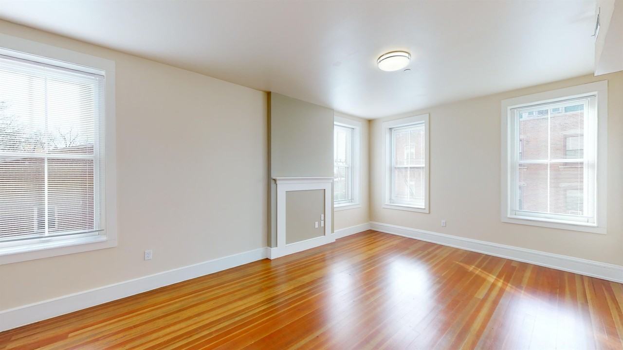 100 E Clifton Avenue - Photo 4 of 20