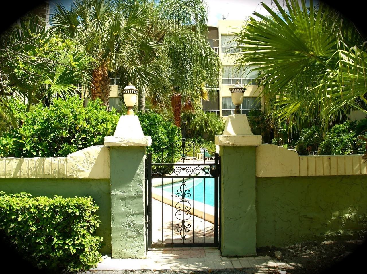 304 - Las Olas Regency Trust - Photo 6 of 20