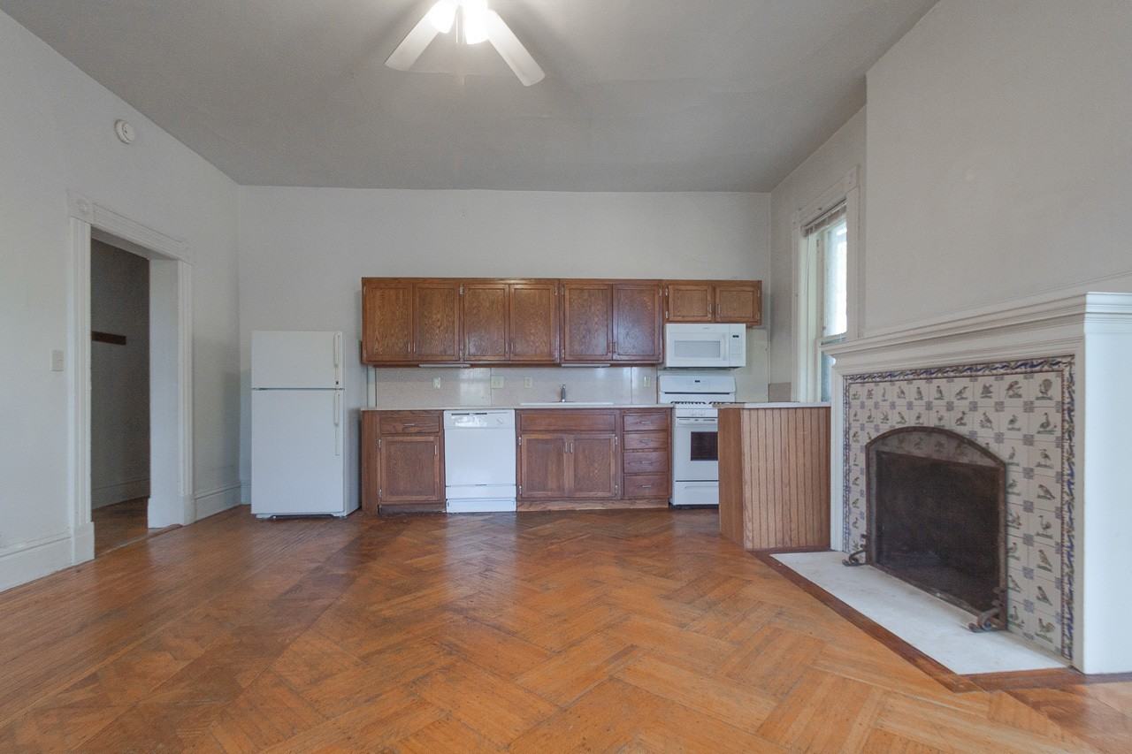 130-132 E Gorham St - Photo 3 of 13