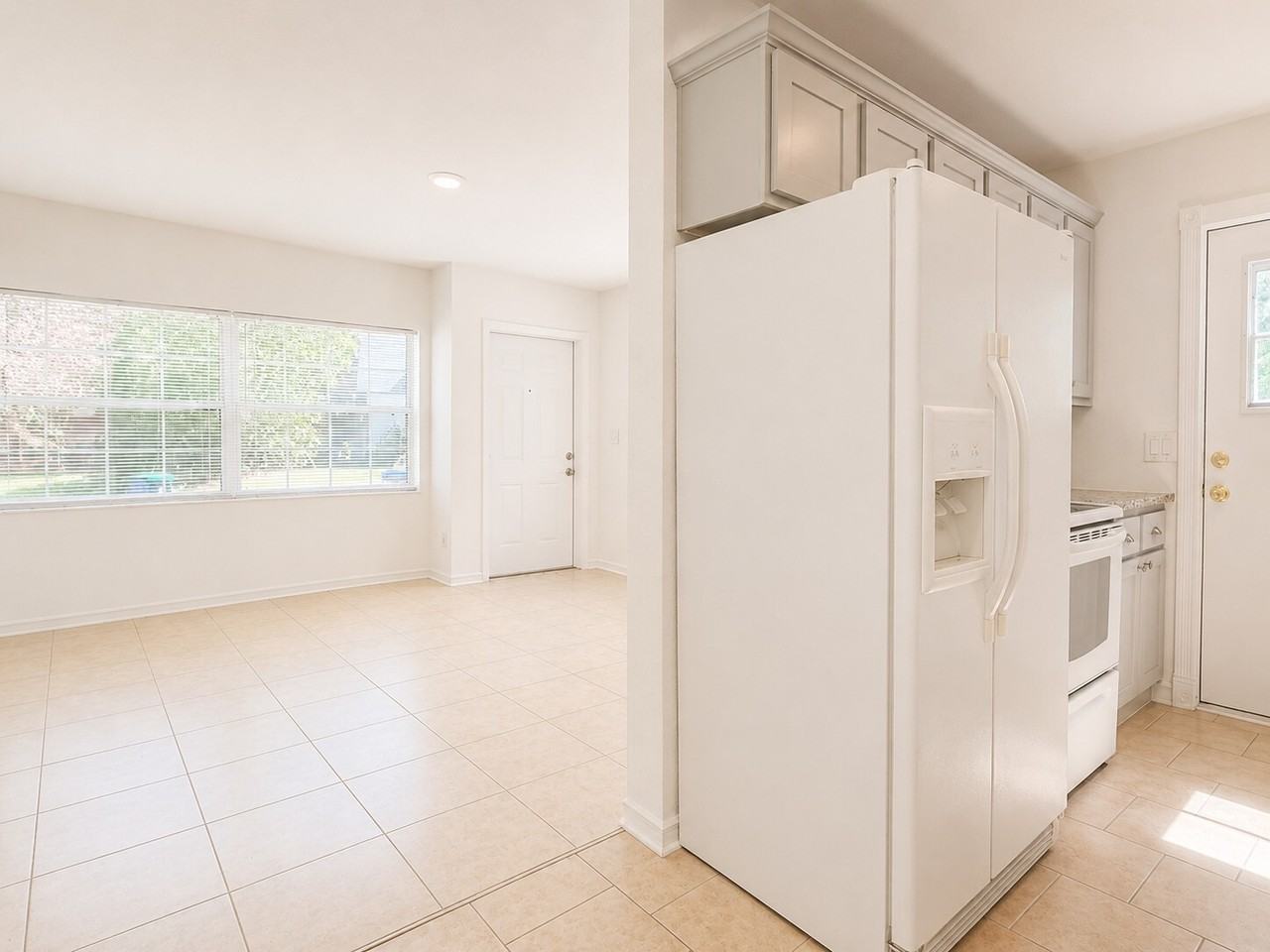 1716 East Kaley Avenue - Photo 6 of 26