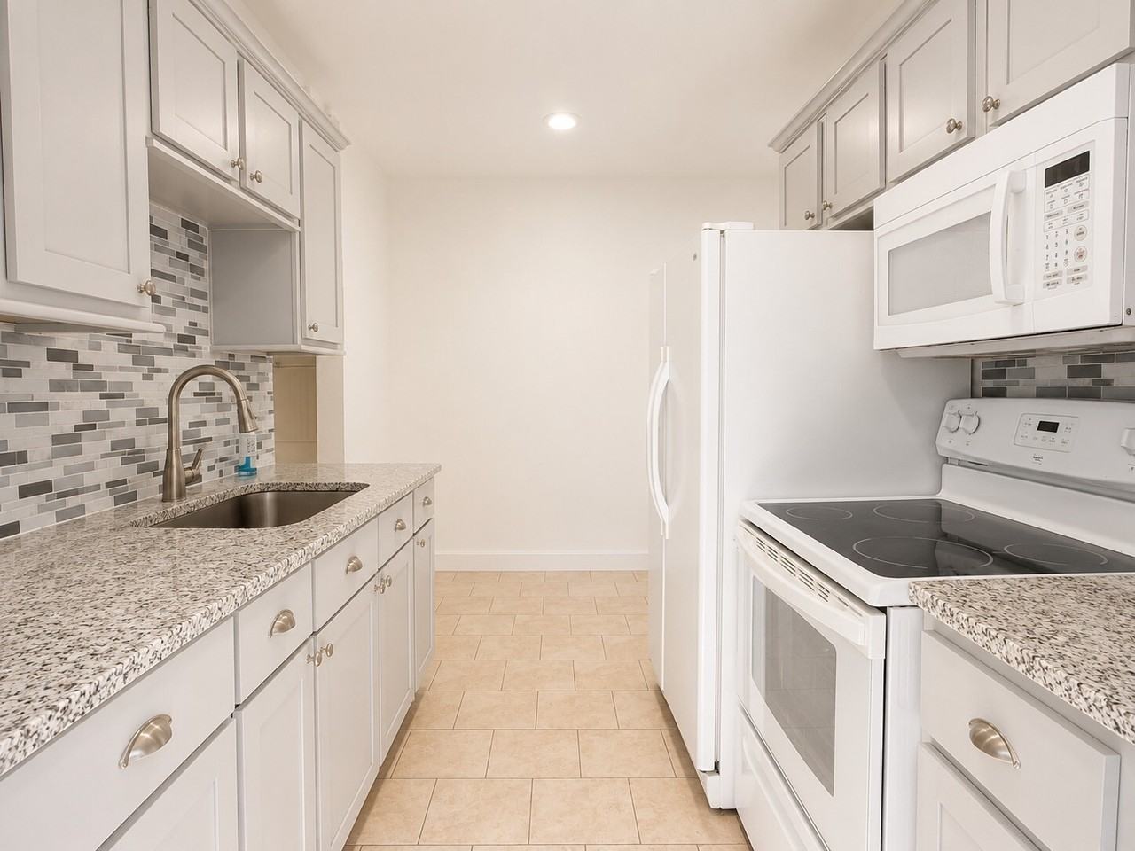 1716 East Kaley Avenue - Photo 7 of 26