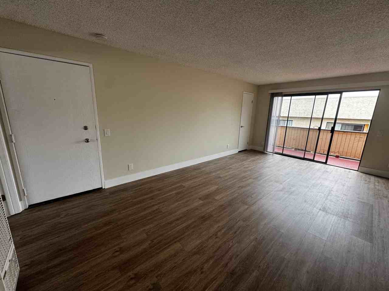 Beautifully Remodeled Apartment in Sunland, CA - Photo 7 of 50