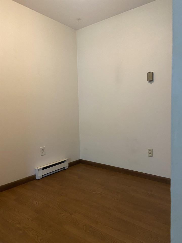 612 Willow Road - Photo 3 of 7