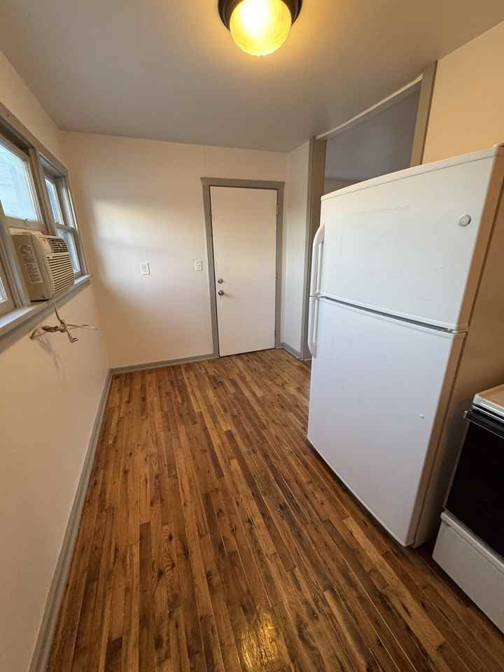 157 North 4th East Street - Photo 6 of 21