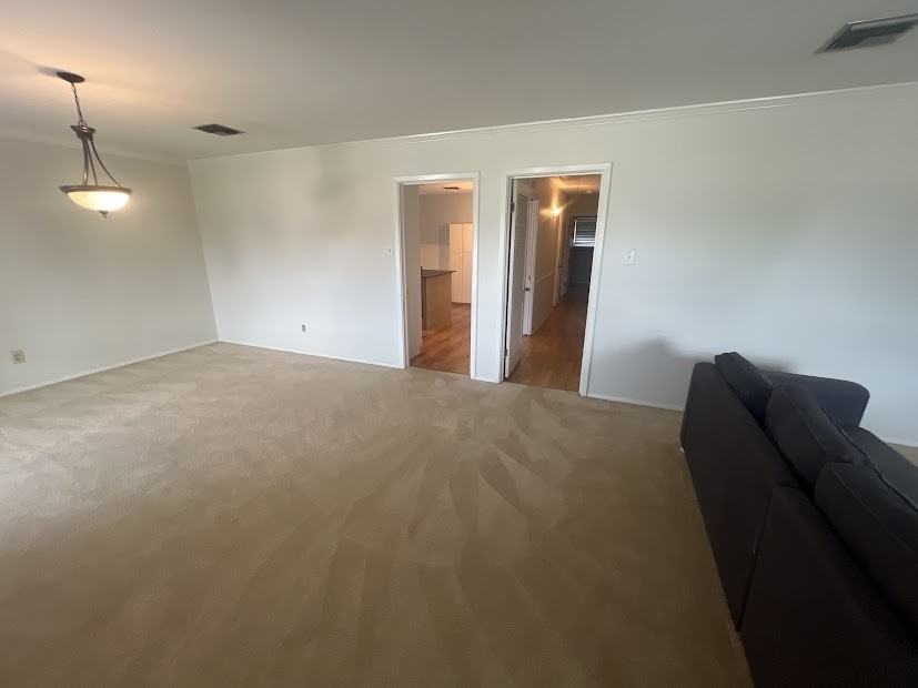 4901 Purdue Drive - Photo 4 of 10