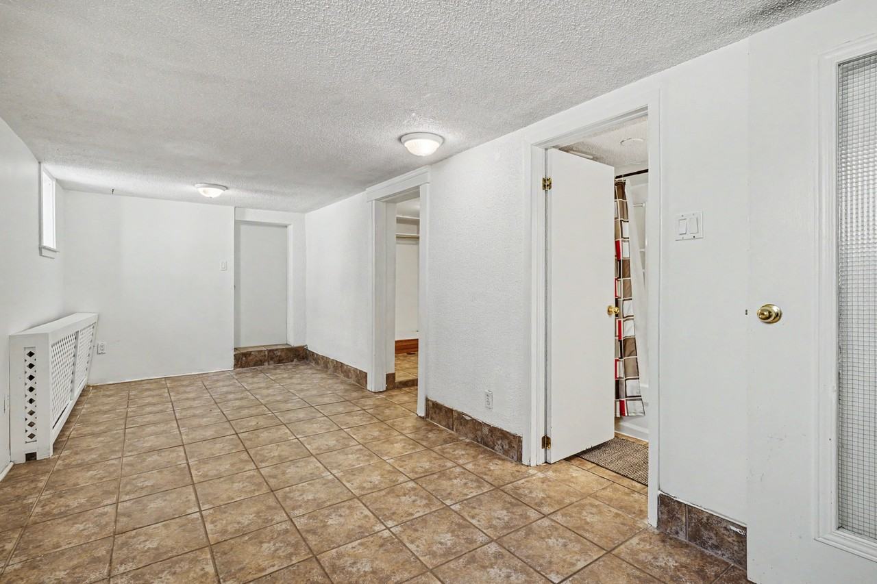 130 Lauder Avenue - Photo 2 of 14