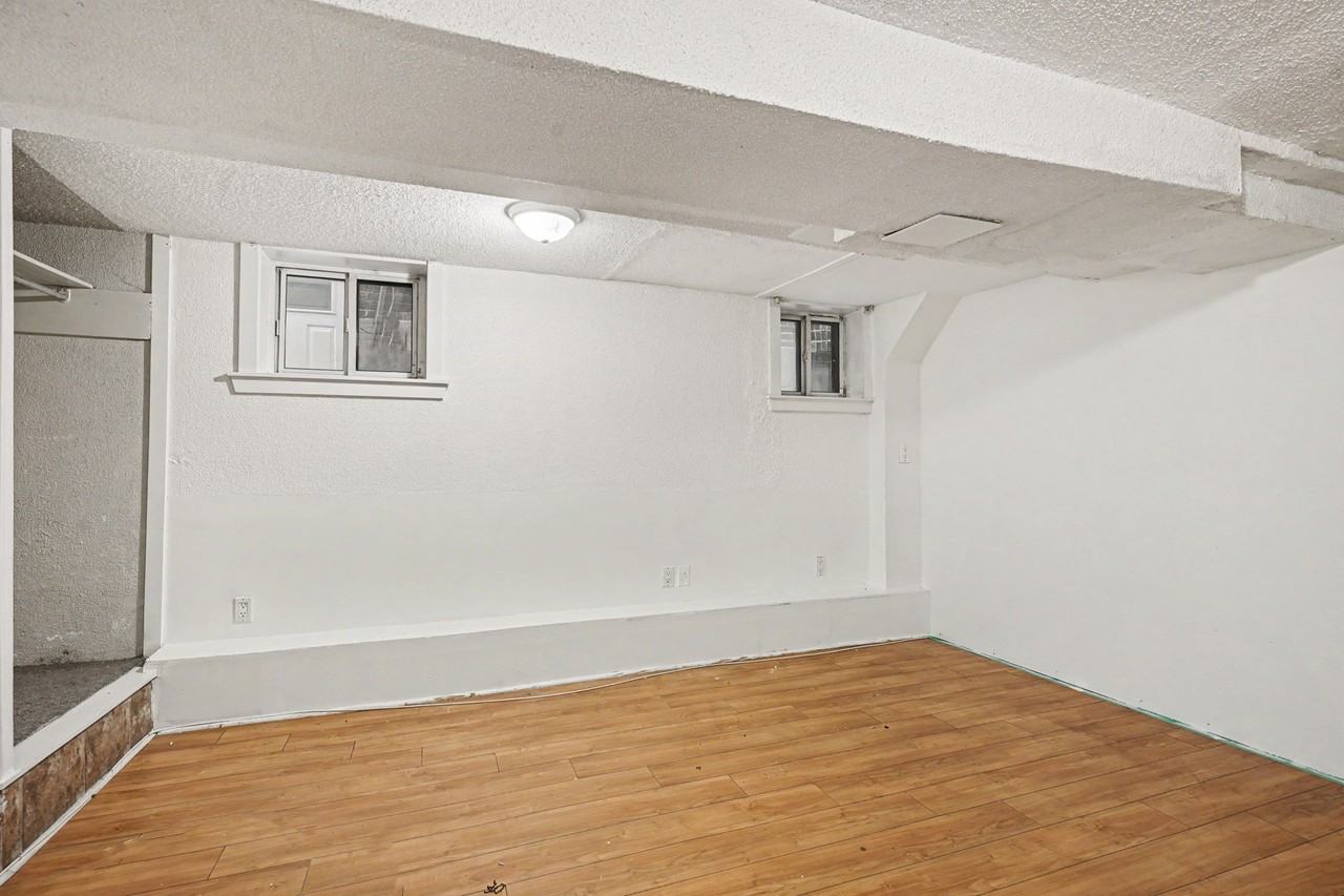 130 Lauder Avenue - Photo 7 of 14
