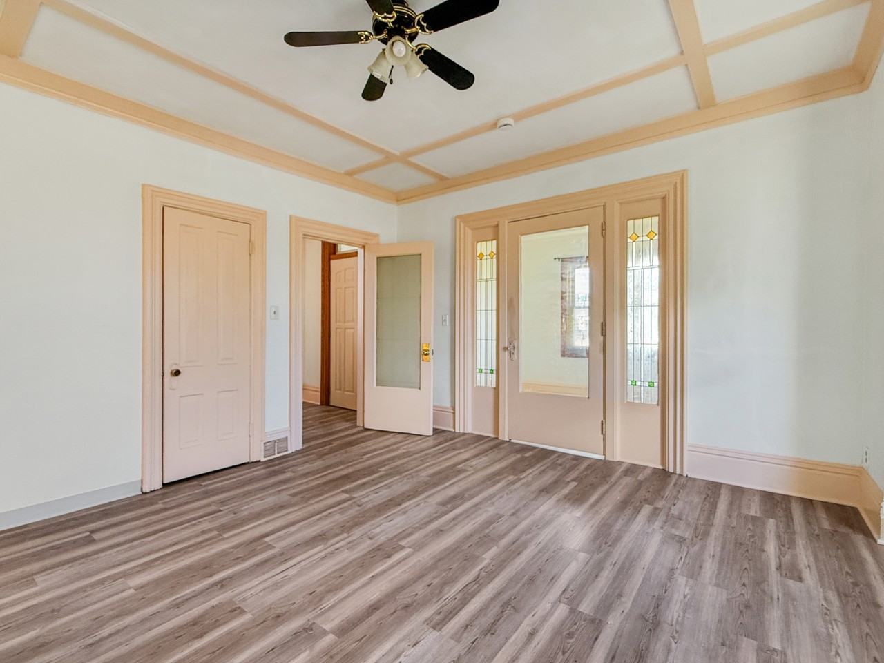 1627 State Street - Photo 2 of 5