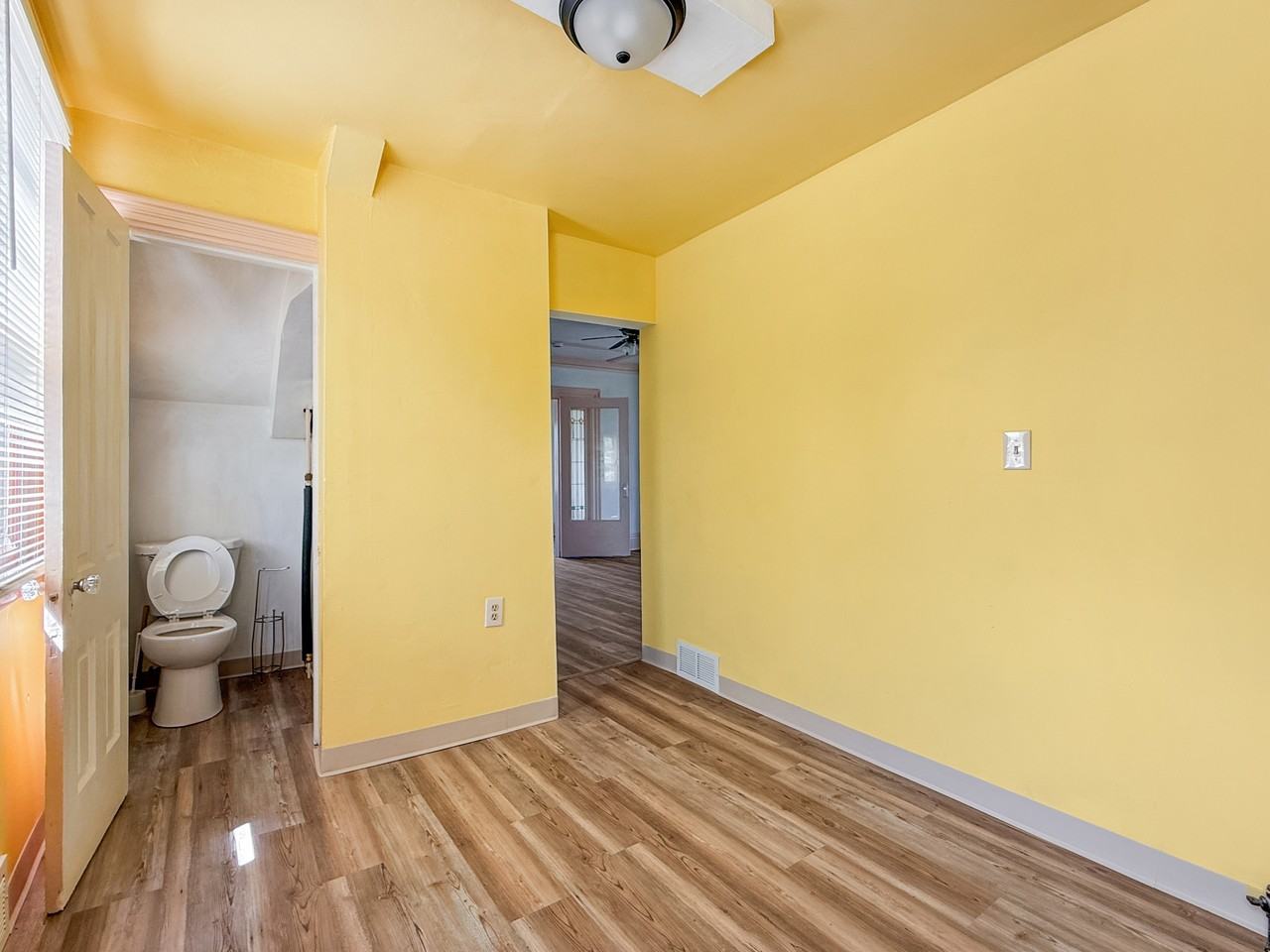 1627 State Street - Photo 4 of 5