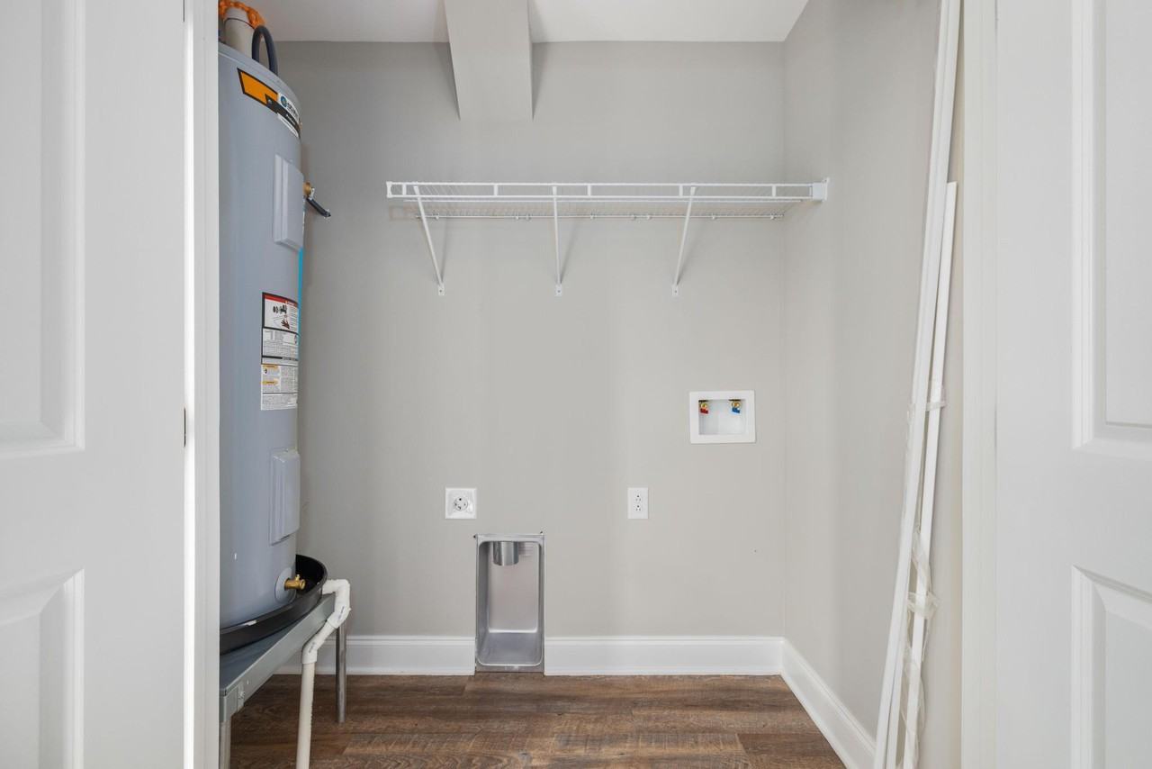 127 Adams and Corby Road - Photo 5 of 50