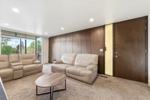 featured image of 601 S 100 E