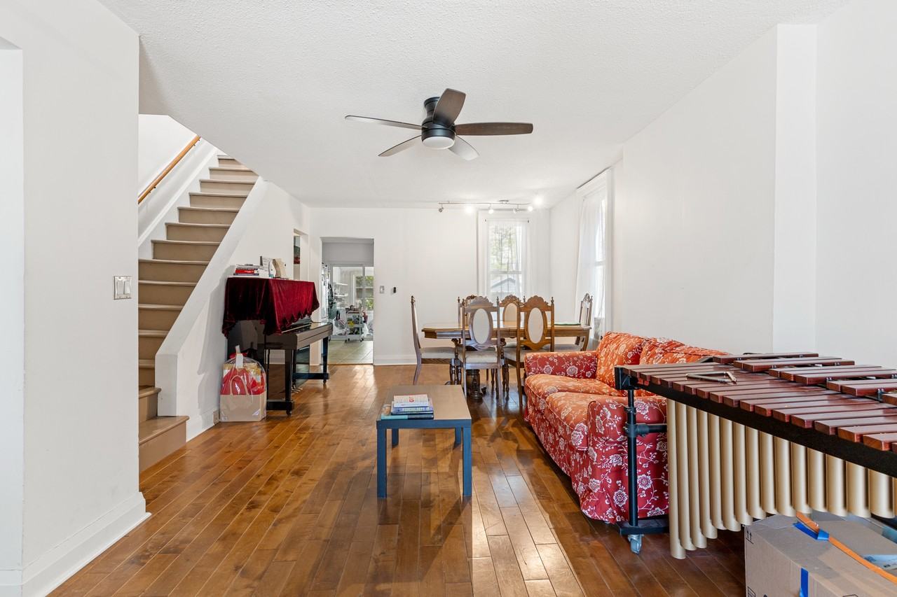 126 Stephenson Avenue - Photo 5 of 24