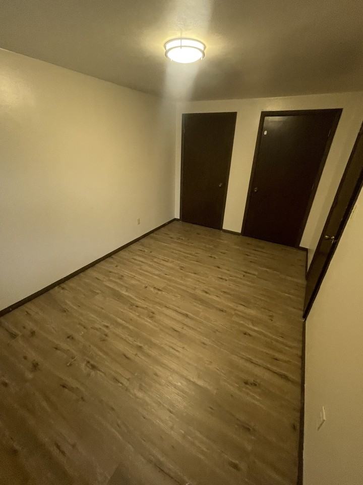 100 Aspen Court - Photo 2 of 3