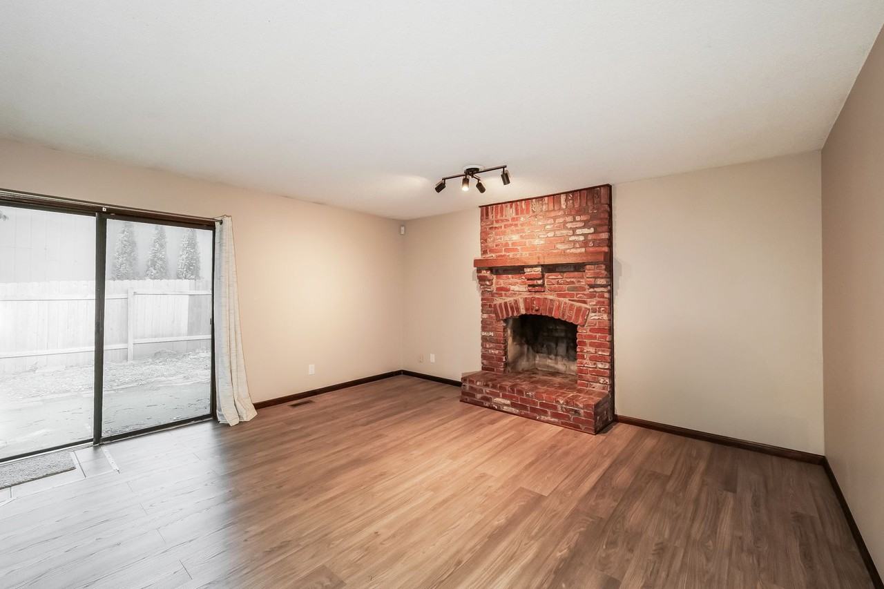 2605 Sw Osborn Rd - Photo 5 of 28