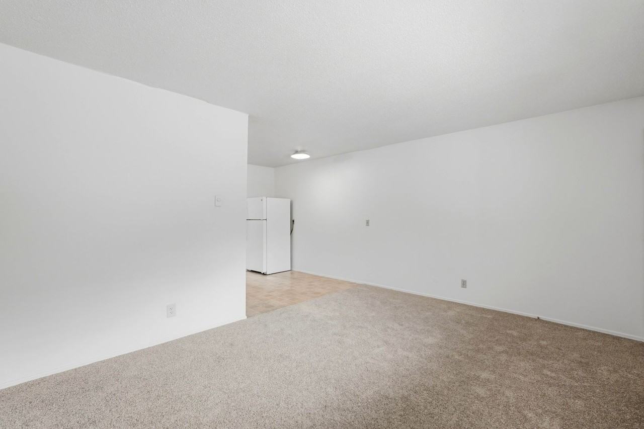 1725 Sw Multnomah Blvd #08 - Photo 7 of 19