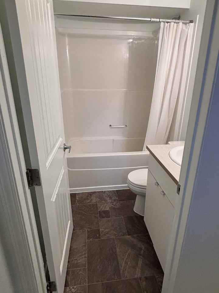 SF212 – 6404, 6406 & 6408 119 Ave NW | Multiple Units Available | 1 MONTH FREE - Photo 7 of 27