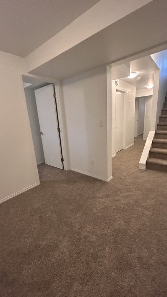 11813 47 St Nw - Photo 3 of 26