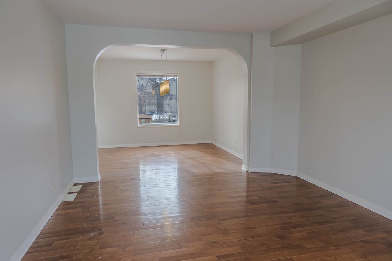 132 Invermere St - Photo 2 of 25