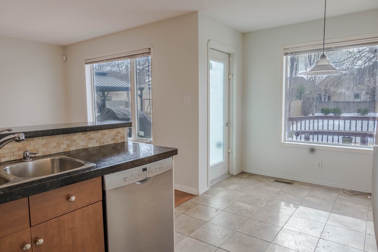 132 Invermere St - Photo 6 of 25