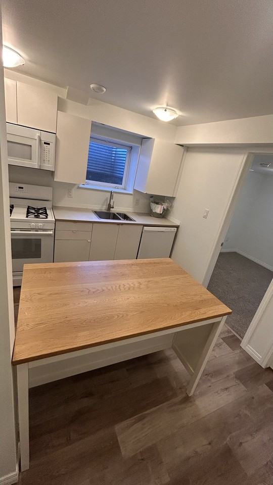 SF203 | 1 Month Free – Modern 2 Bed, 1 Bath Basement Suite – North Central Edmonton - Photo 2 of 15