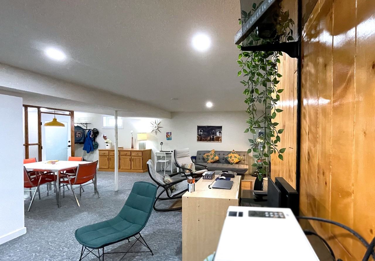 83 Valence Ave - Photo 3 of 11