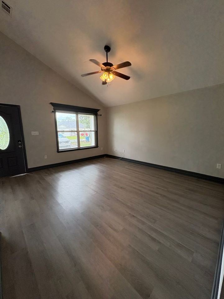 27 Mohawk Trl - Photo 4 of 23
