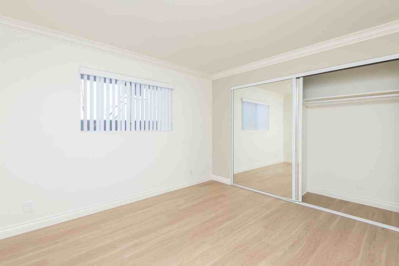12756 Caswell - Photo 7 of 24