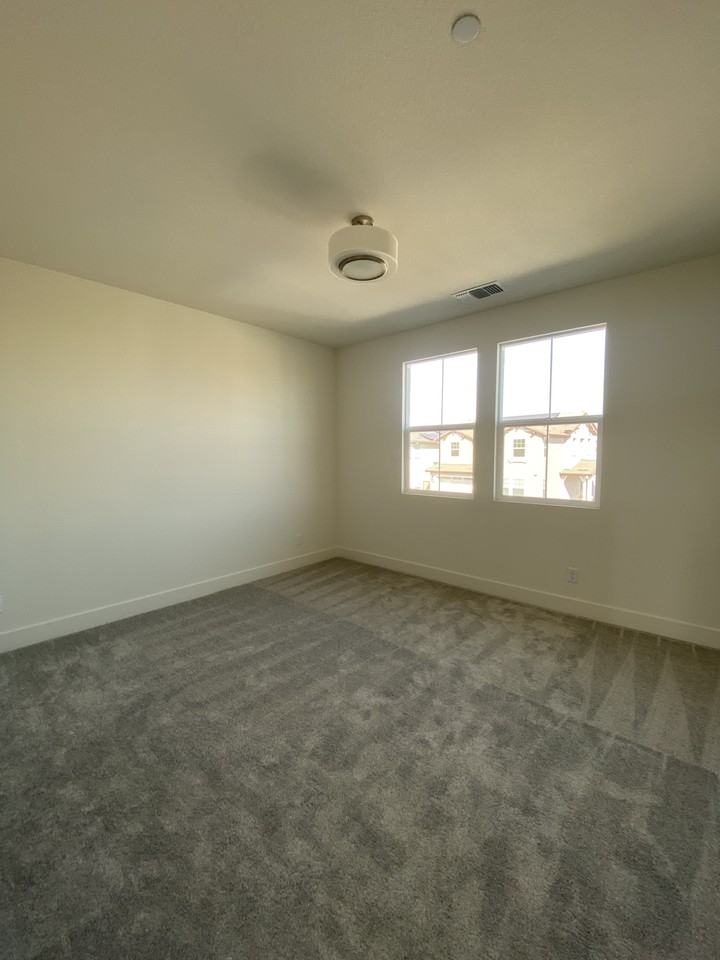 2466 Elan Drive - Photo 4 of 20