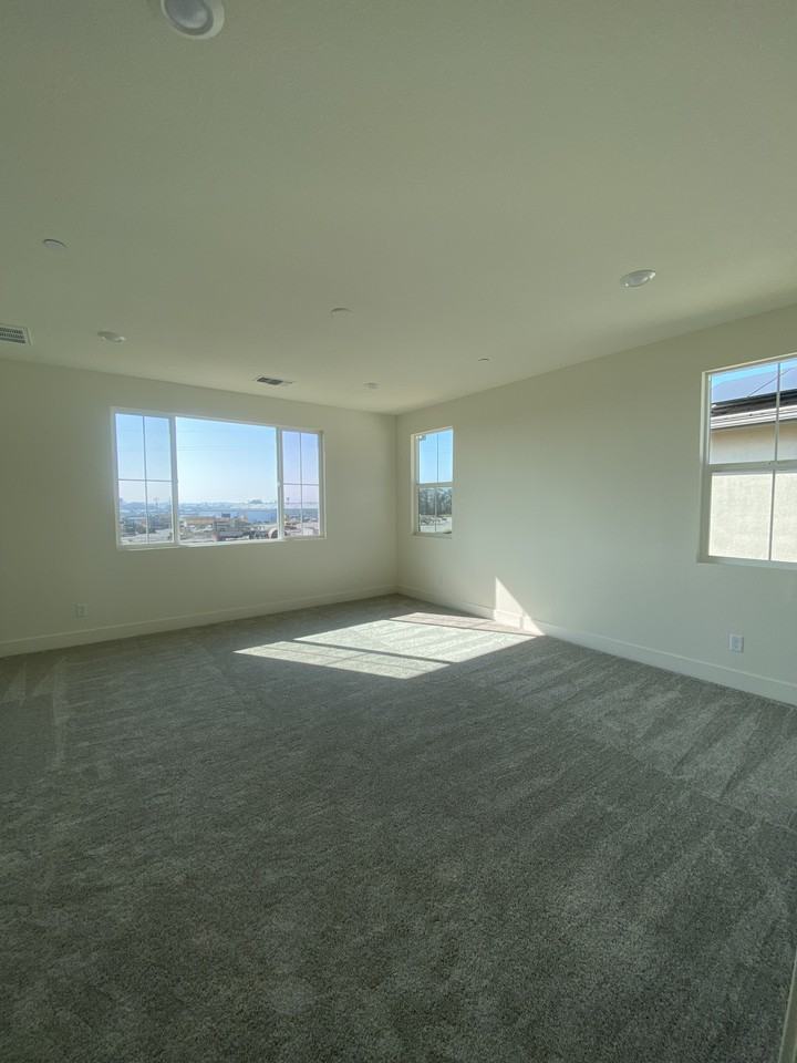 2466 Elan Drive - Photo 5 of 20