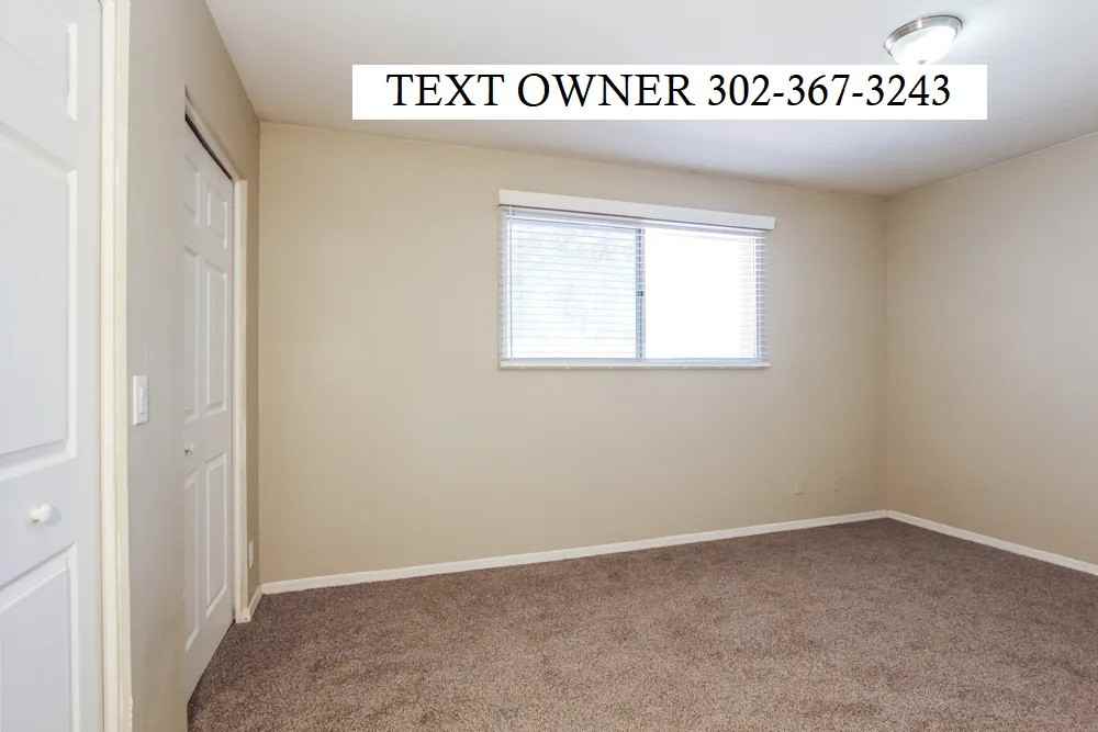 3226 South Albert Avenue - Photo 3 of 9