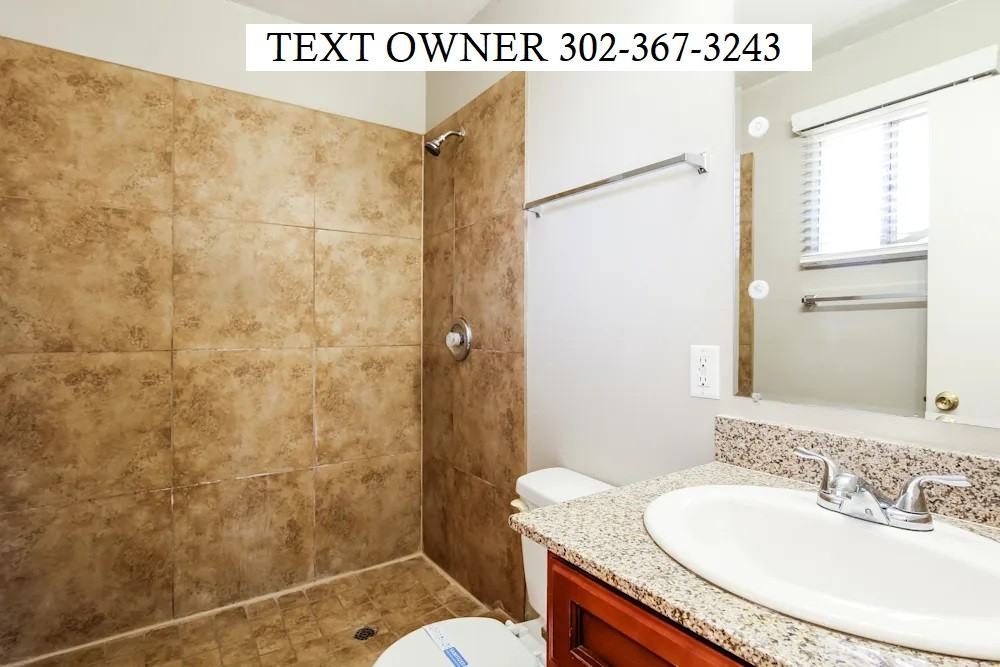 3226 South Albert Avenue - Photo 7 of 9