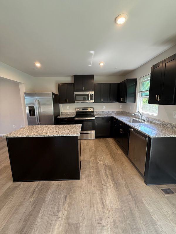 202 Red Bill Ln - Photo 2 of 14