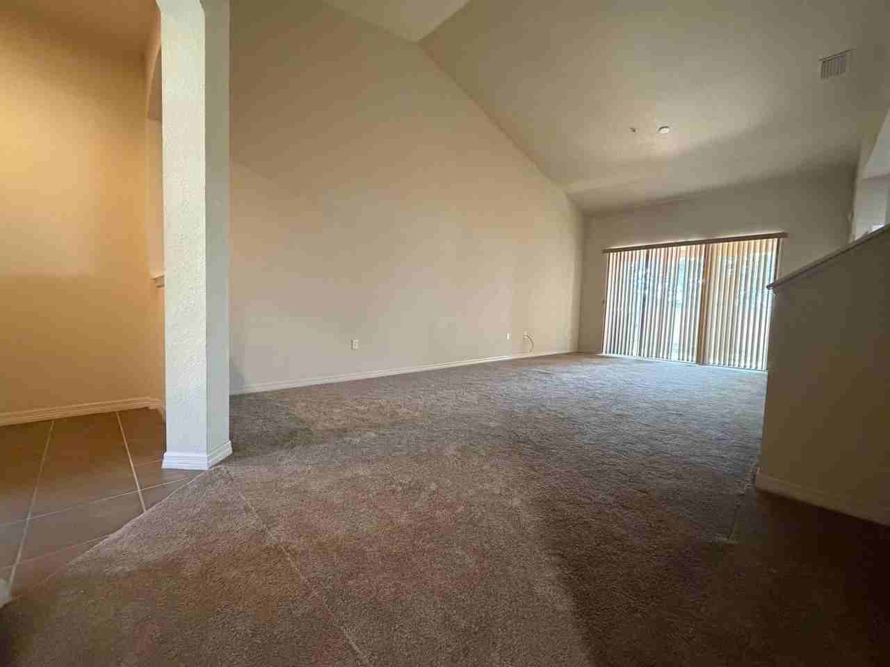 4633 1st Ave E - Photo 5 of 26