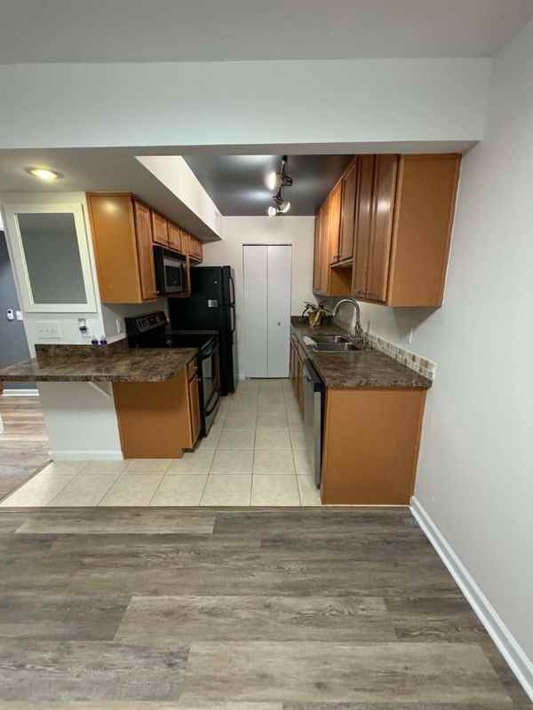 3094 Plaza Terrace Dr - Photo 5 of 13
