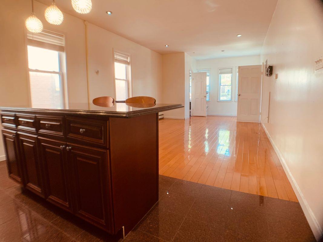 2328 28th St ##1