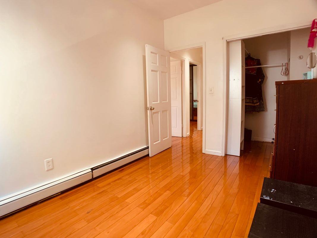 2328 28th St ##1 - Photo 6 of 10