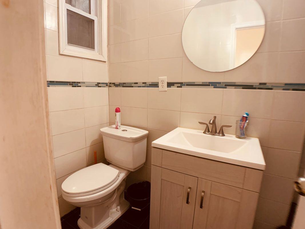 2328 28th St ##1 - Photo 7 of 10