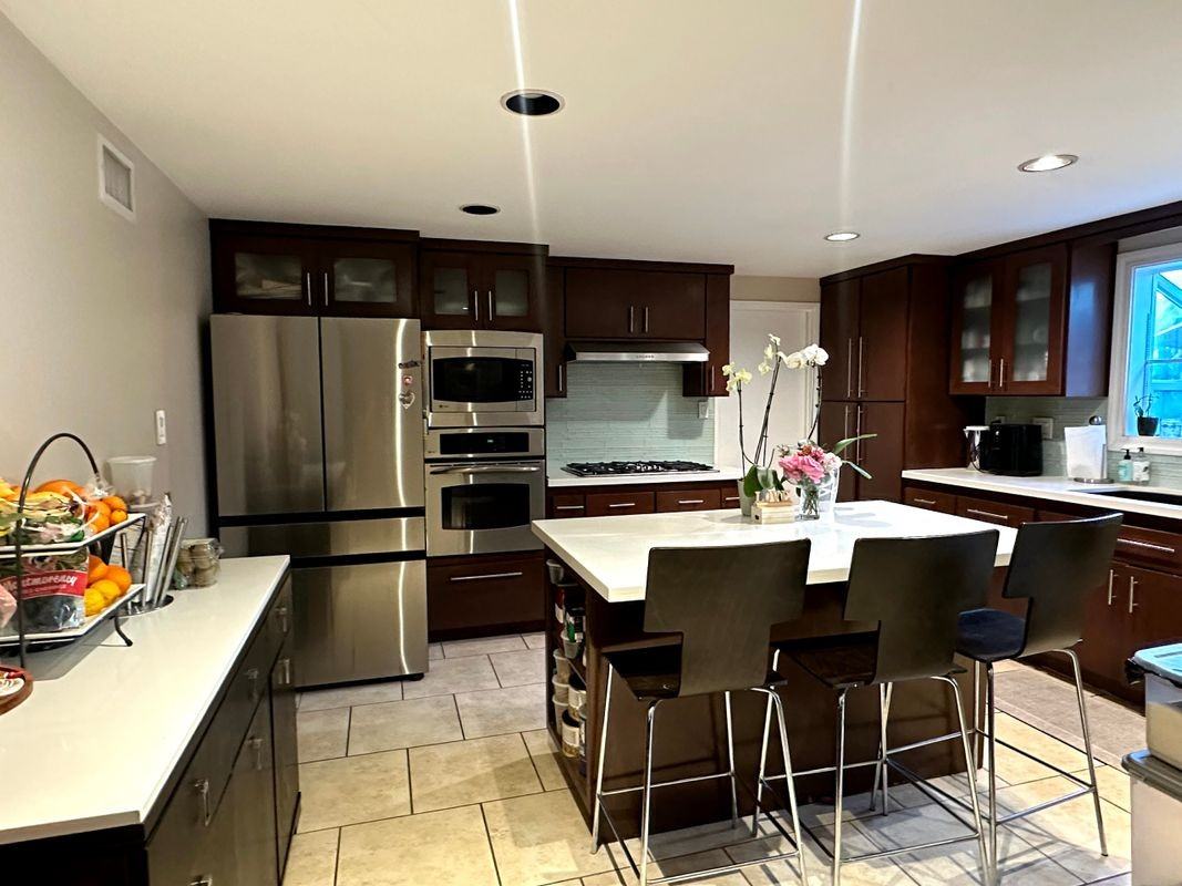 1132 S Gretta Ave - Photo 2 of 4